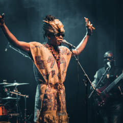 Interview avec Mounpoubeyi : l'artiste qui célèbre sa culture en musique